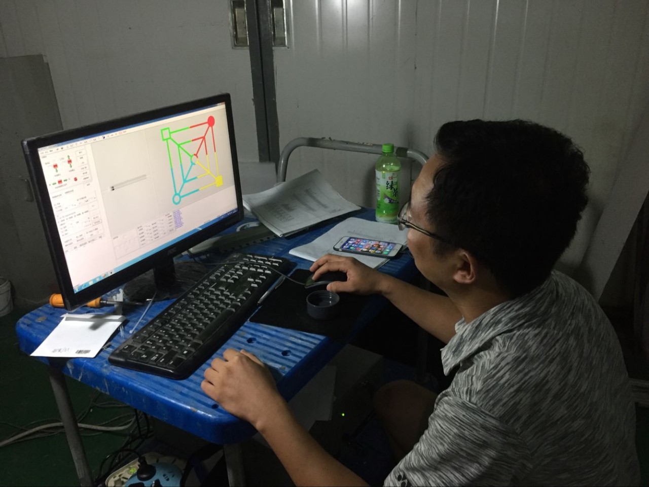 四激光、四振鏡、全球最大臺面陶瓷激光燒結(jié)3D打印機在中國下線