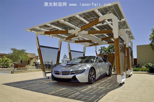 寶馬展示太陽能概念車庫 為i系電動車充電